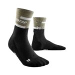mid-cut-running-compression-socks-olive-black-2
